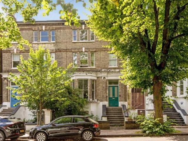 Flat for rent in Huddersfield, West Yorkshire