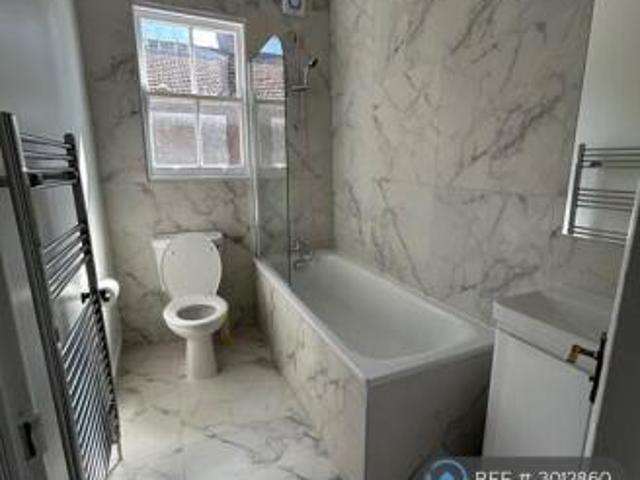 Flat for rent in Cat Hill