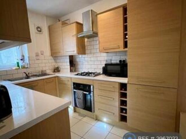 Flat for rent in Cat Hill