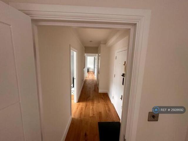 Flat for rent in Cat Hill