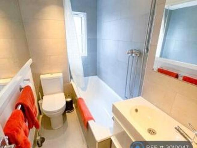 Flat for rent in Cat Hill