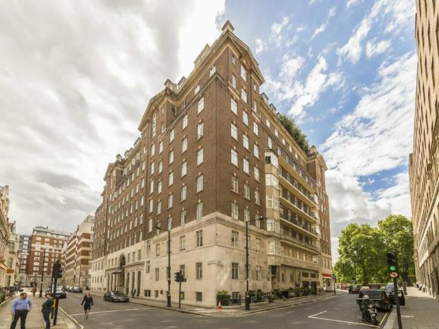Flat for rent in Mayfair