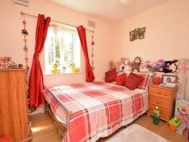 Flat for rent in Slough