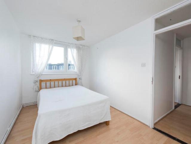 Flat for rent in Cat Hill