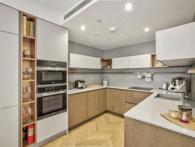Flat for rent in Cat Hill