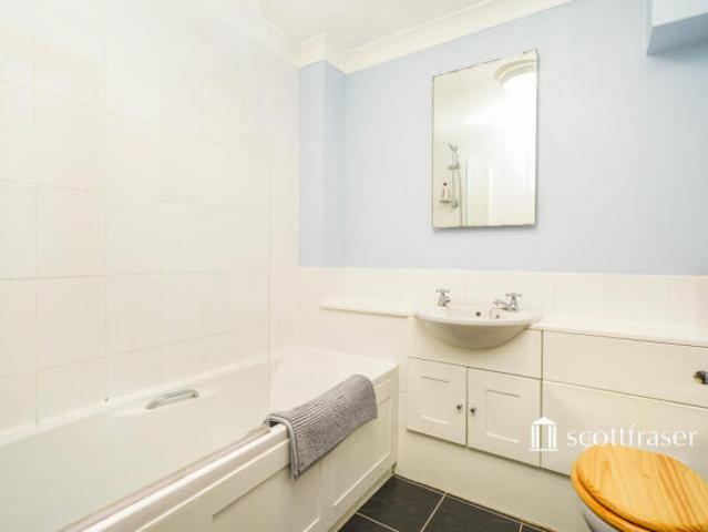 Flat for rent in Penhurst, Rother