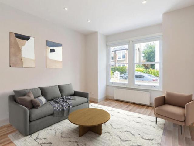 Flat for rent in Cat Hill