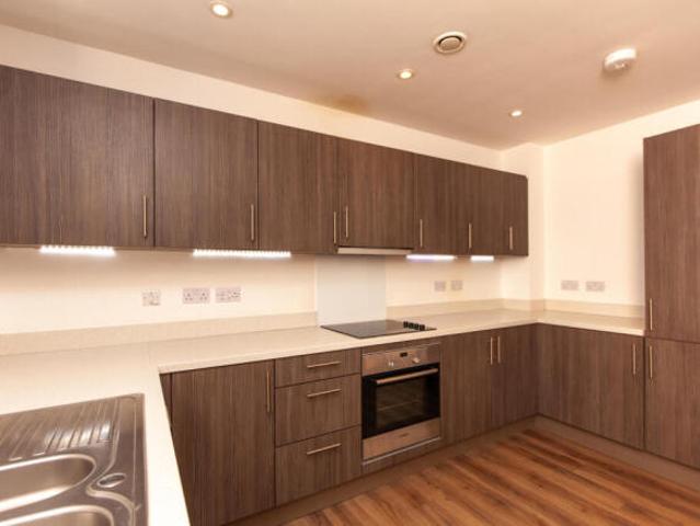 Flat for rent in East Twerton, Dulcote