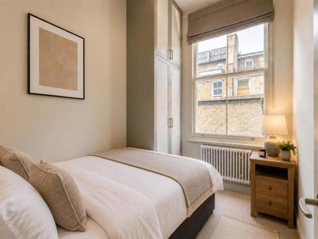 Flat for rent in Cat Hill