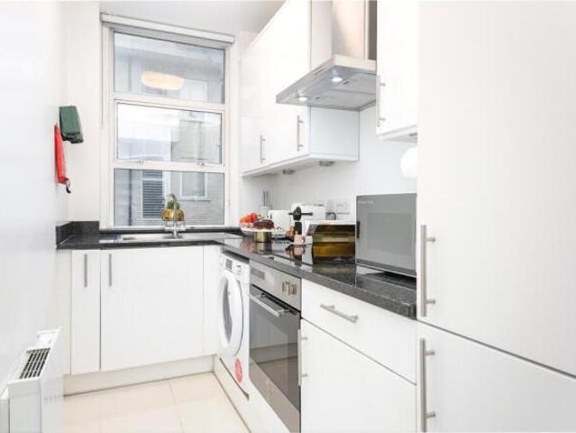 Flat for rent in Cat Hill