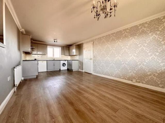 Flat for rent in Erith, Greater London