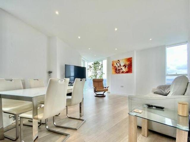 House for rent in Surrey