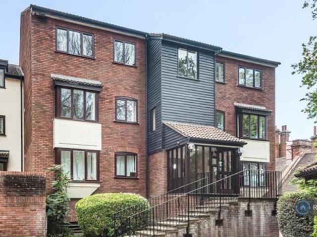 House for rent in London Borough of Harrow, Greater London