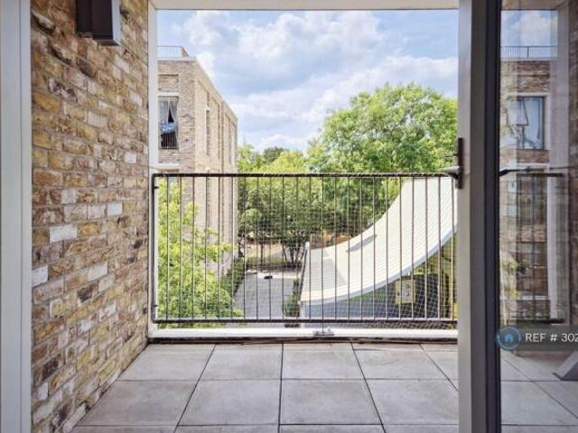 Flat for rent in Cat Hill