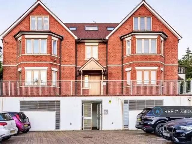 House for rent in London Borough of Croydon, Kenley