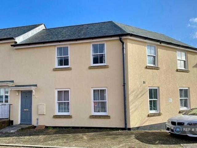 House for rent in Follaton, Strode