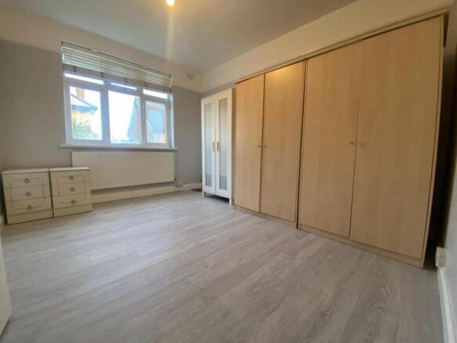 Flat for rent in Cat Hill