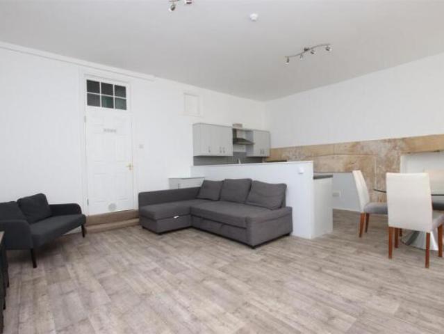 Flat for rent in Dulcote, Bath And North East Somerset