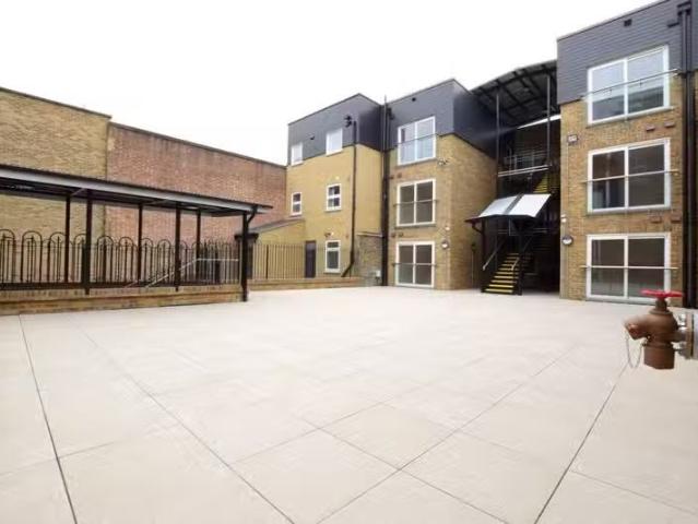 House for rent in Ilford, Greater London
