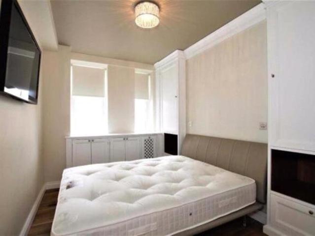 Flat for rent in Cat Hill