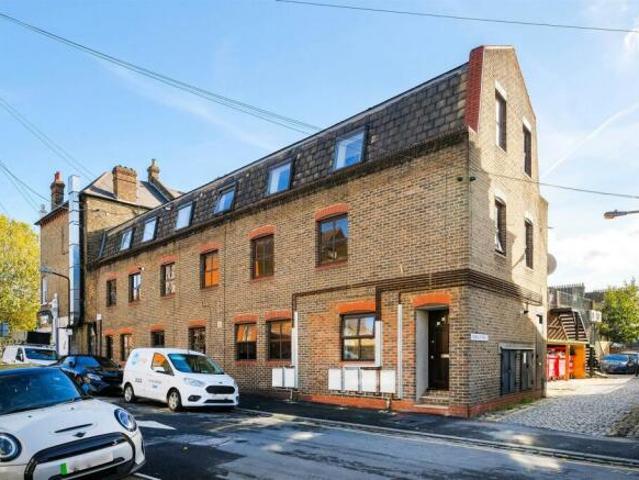 Flat for rent in Walthamstow, Greater London