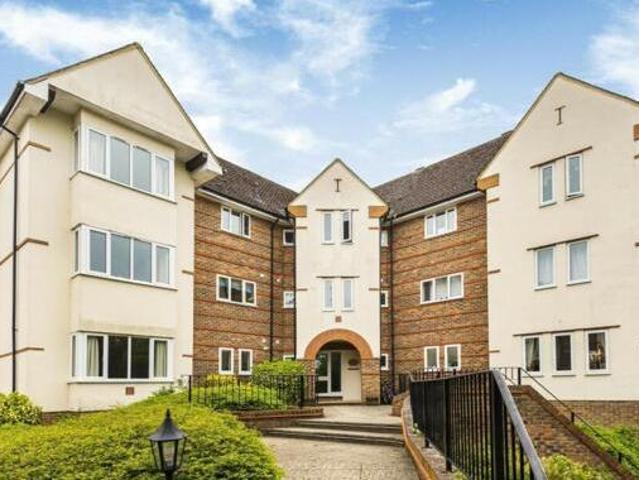 House for rent in Surrey