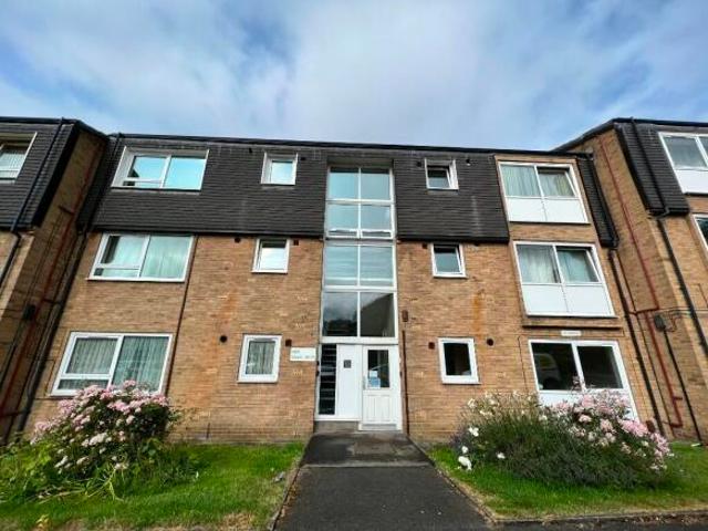 Flat for rent in Gledholt, Huddersfield