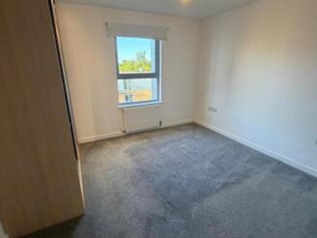 Flat for rent in Cat Hill