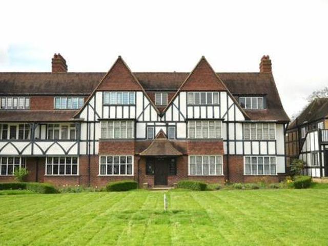 House for rent in Lyons, Greater London