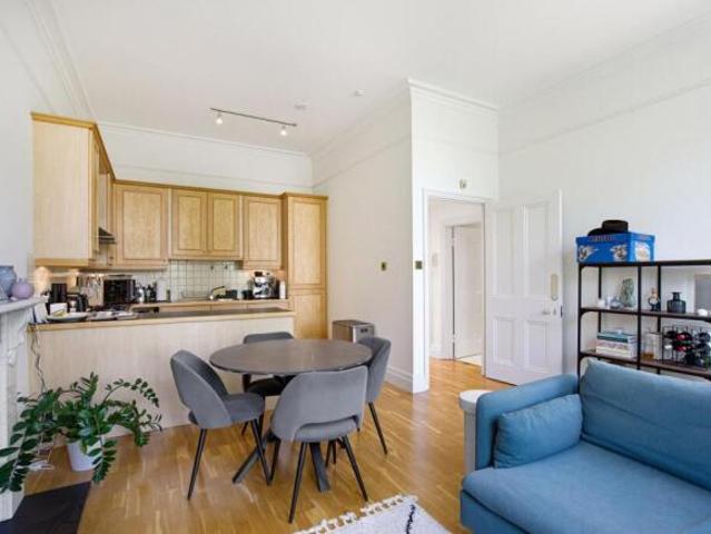 Flat for rent in South Kensington, Greater London
