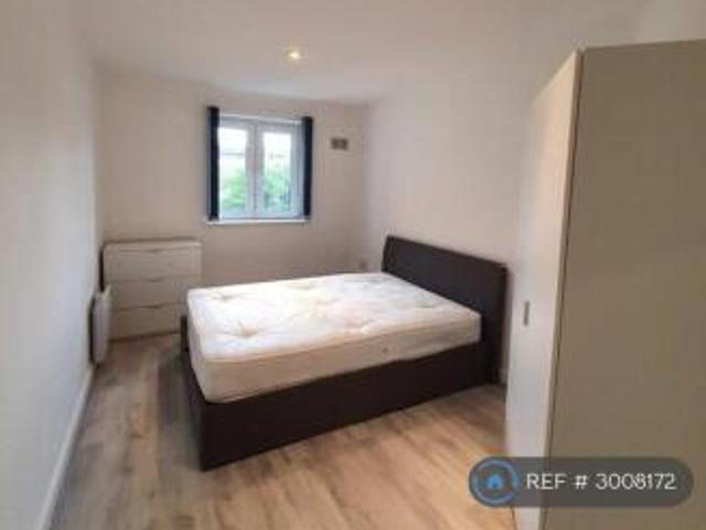 Flat for rent in Cat Hill