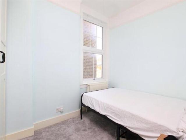 Flat for rent in London Borough of Wandsworth, Greater London