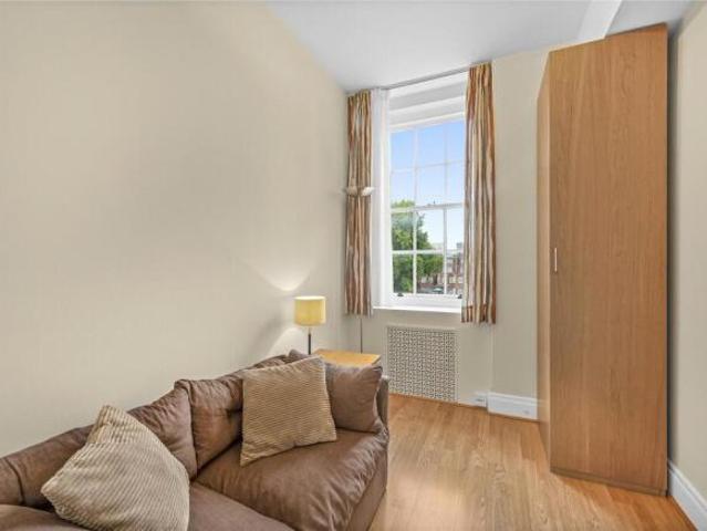 Flat for rent in Cat Hill