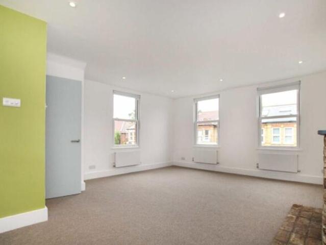 Flat for rent in Wimbledon, Greater London