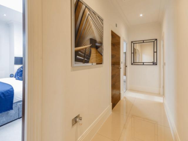 Flat for rent in Cat Hill