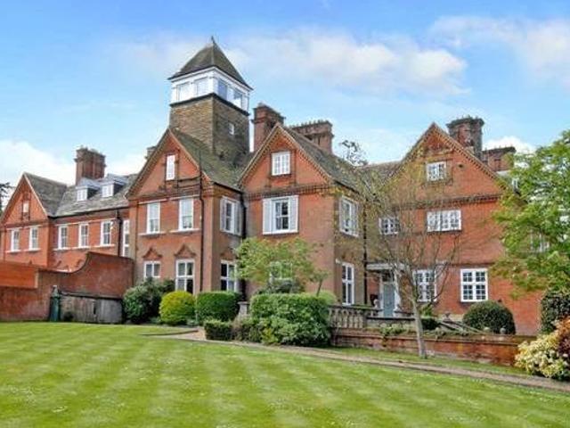 House for rent in Surrey