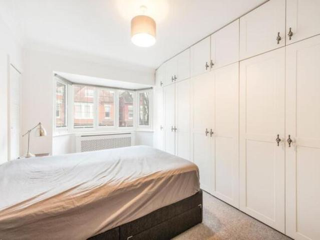 Flat for rent in Chiswick, Greater London