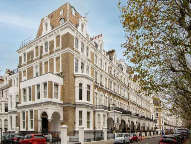 Flat for rent in Cat Hill