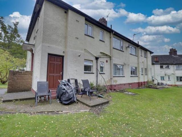 Flat for rent in Lawnswood, Leeds