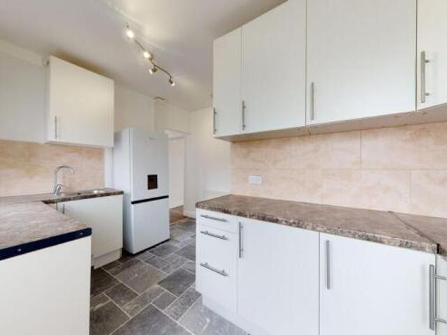 Flat for rent in Cat Hill