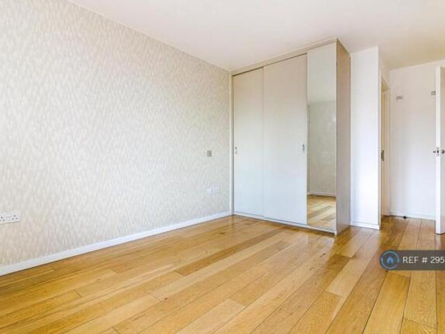 Flat for rent in Cat Hill
