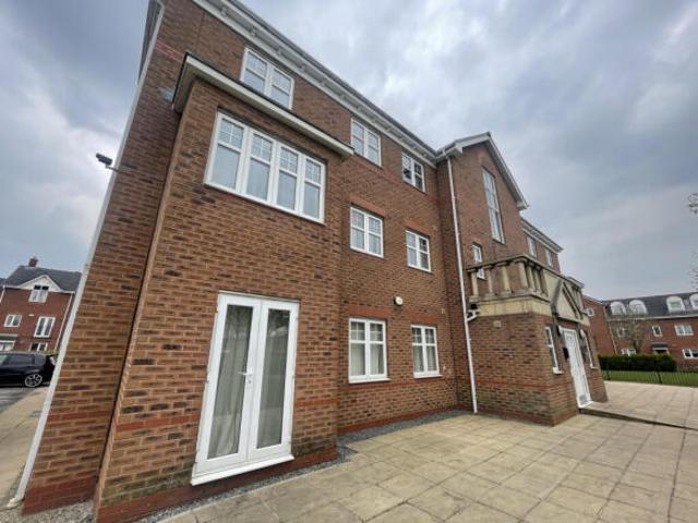 Flat for rent in Dutton, Cheshire