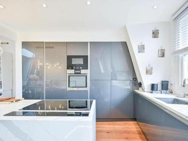 House for sale in Deepcut, Surrey