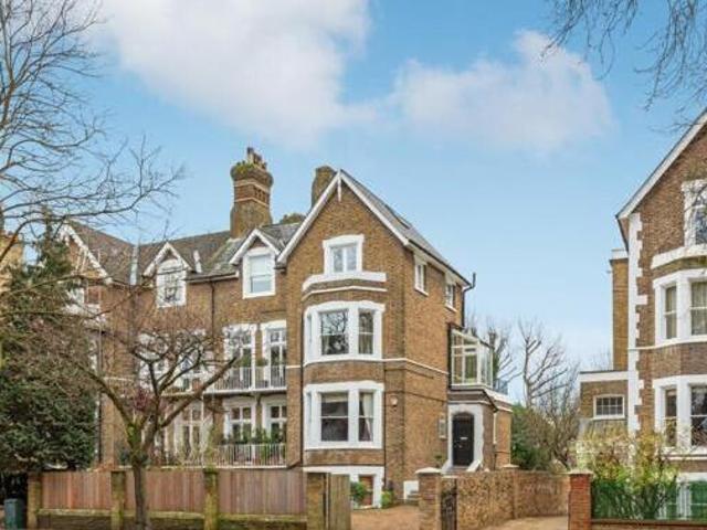House for rent in Brentford End, Greater London