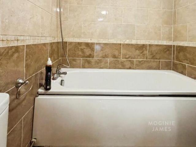 Flat for rent in Wales