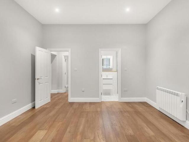 Flat for rent in Twickenham, Greater London