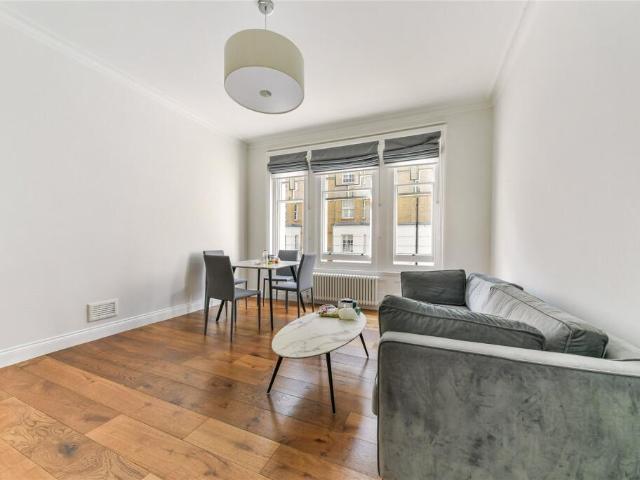 Flat for rent in Camden Town