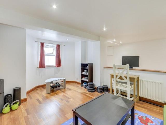 Flat for rent in Cat Hill, Isle Of Man