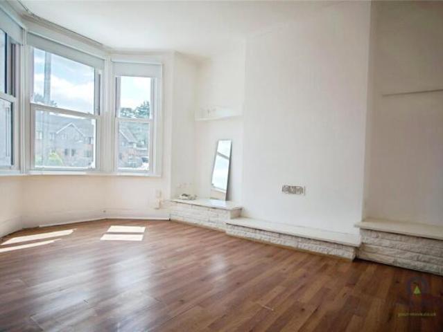 Flat for rent in Erith, Greater London