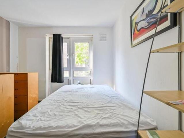 Flat for rent in Cat Hill